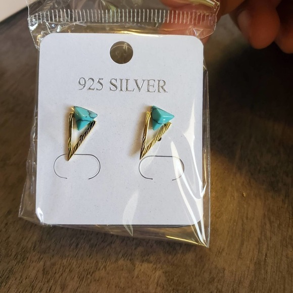14 Karat Gold Plated Turquoise 925 Sterling Silver Diamond Shape Stud Earrings - Picture 5 of 5